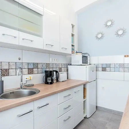 Kiraly Center 아파트