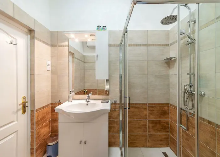 Kiraly Center Appartement *