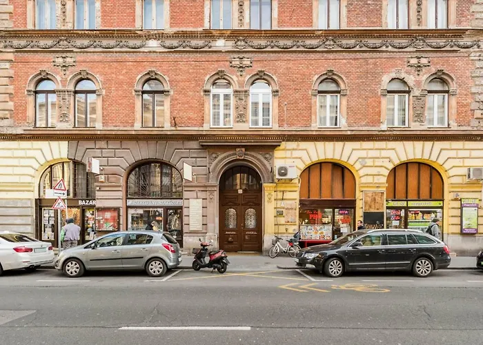 Kiraly Center